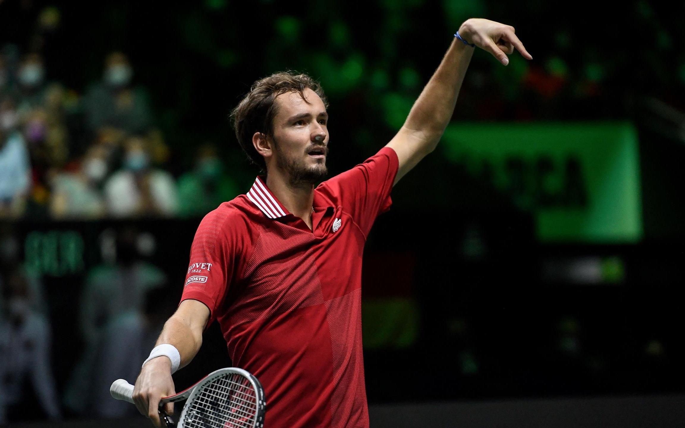 开云体育入口-拉沃尔杯险胜戴维斯杯，梅德韦杰夫高光表现